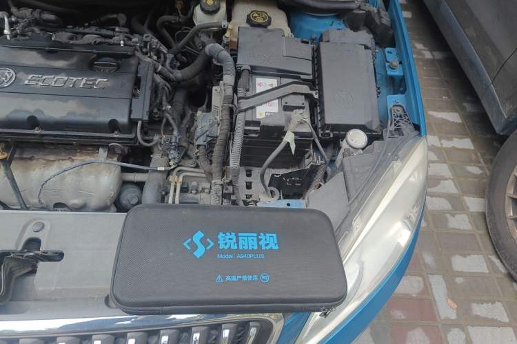 Used Buick GT 2012 GT 1.8L Automatic Fashionable Leather Edition Engine Bay Left