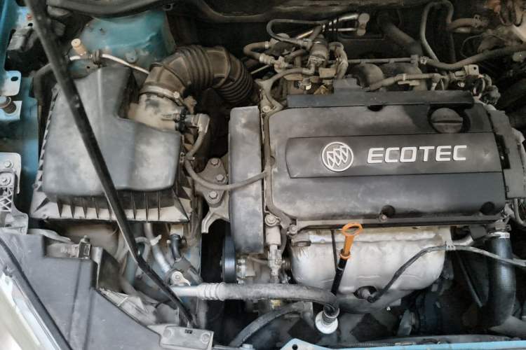 Used Buick GT 2012 GT 1.6L Manual Entry-Level Model Engine Bay Right