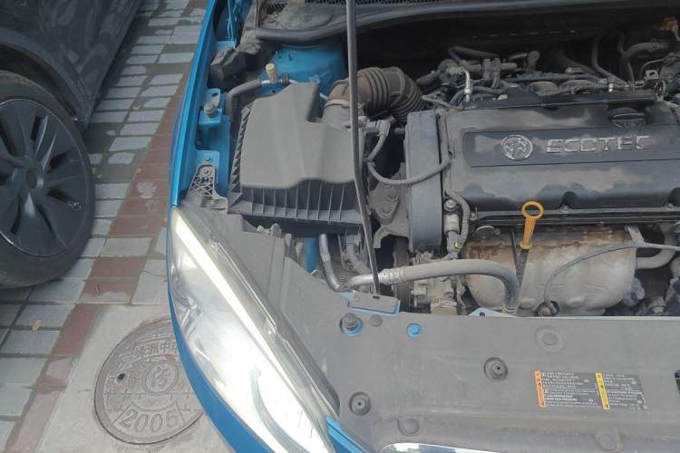 Used Buick GT 2012 GT 1.8L Automatic Fashionable Leather Edition Engine Bay Right