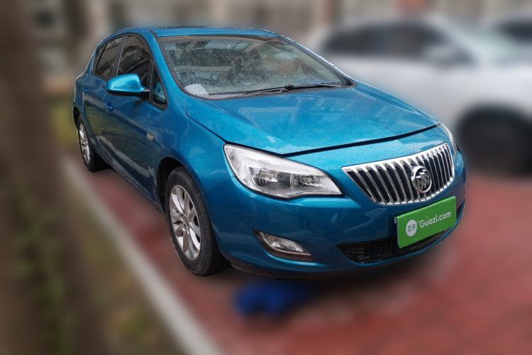 Used Buick GT 2012 XT 1.6L Manual Comfort Edition Front Right 45 Deg