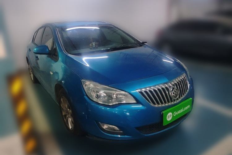 Used Buick GT 2012 XT 1.6L Manual Comfort Edition Front Right 45 Deg