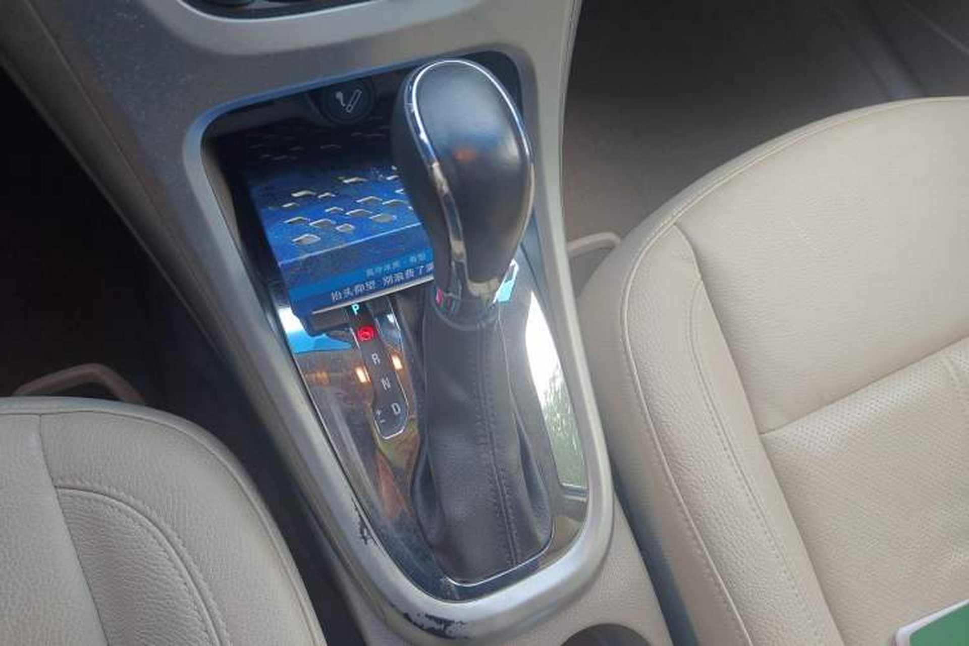 Used Buick GT 2012 GT 1.8L Automatic Fashionable Leather Edition Gear Lever