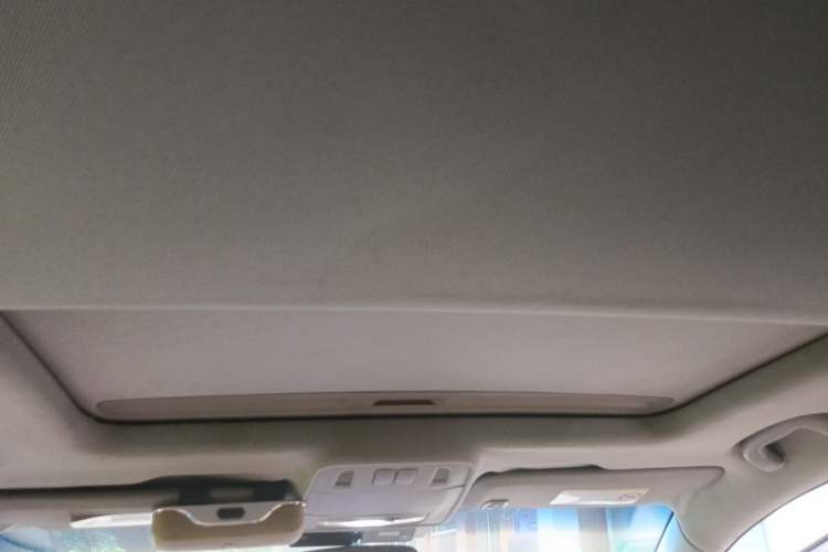 Used Buick GT 2012 XT 1.6L Manual Comfort Edition Headliner
