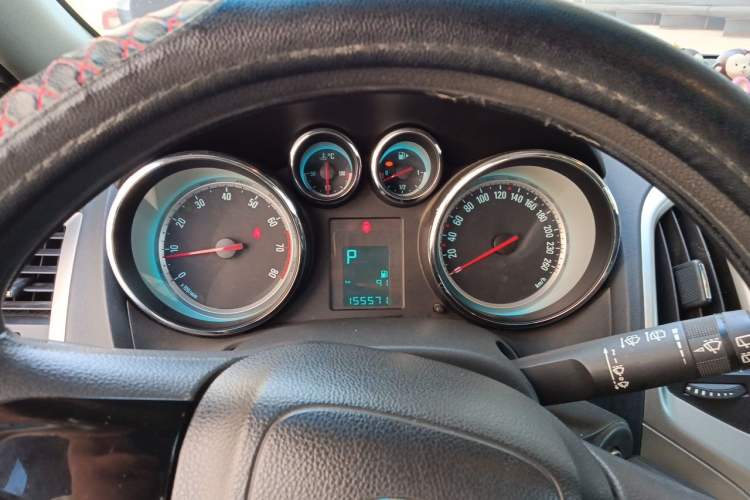Used Buick GT 2012 XT 1.6L Automatic Fashion Edition Instrument Cluster