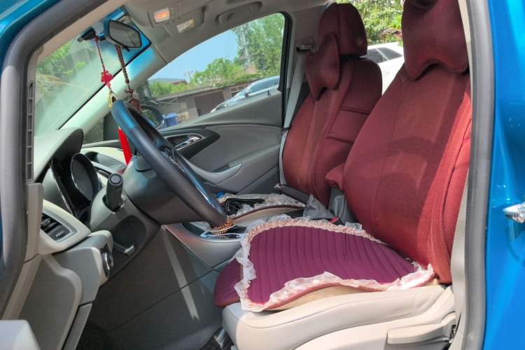 Used Buick GT 2012 XT 1.6L Automatic Fashion Edition Left Front Seat