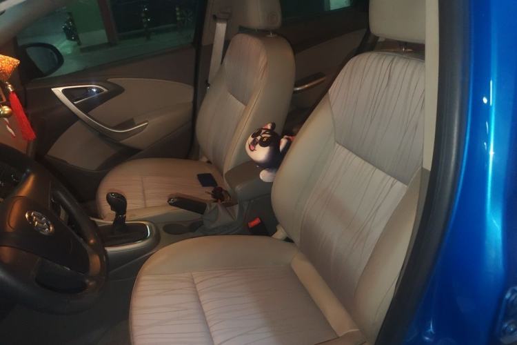 Used Buick GT 2012 XT 1.6L Manual Comfort Edition Left Front Seat