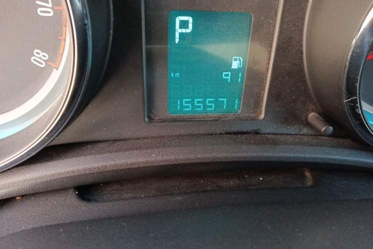 Used Buick GT 2012 XT 1.6L Automatic Fashion Edition Odometer Close Up