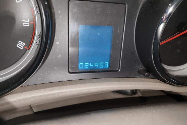 Used Buick GT 2012 GT 1.6L Manual Entry-Level Model Odometer Close Up