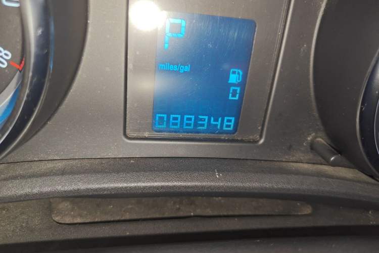 Used Buick GT 2012 XT 1.6L Automatic Fashion Edition Odometer Close Up