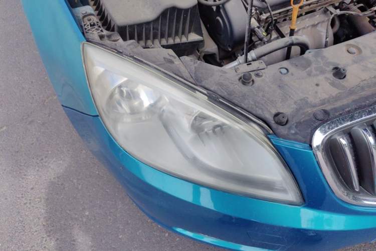 Used Buick GT 2012 GT 1.6L Automatic Comfort Edition Right Front Headlight