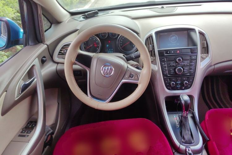 Used Buick GT 2012 GT 1.6L Automatic Comfort Edition Steering Wheel