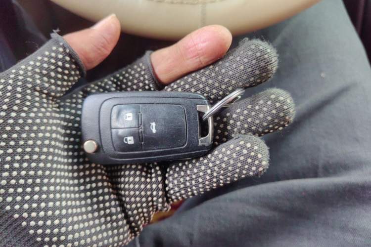 Used Buick GT 2012 GT 1.6L Automatic Comfort Edition Vehicle Key