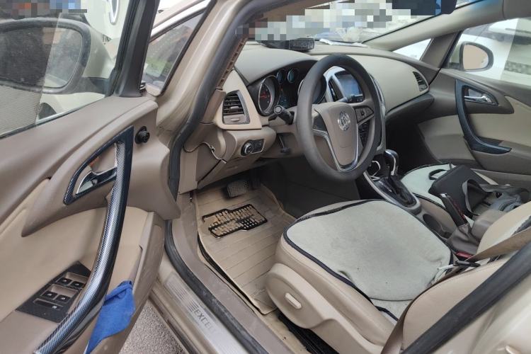 Used Buick GT 2012 GT 1.6L Automatic Fashion Edition Driver Seat