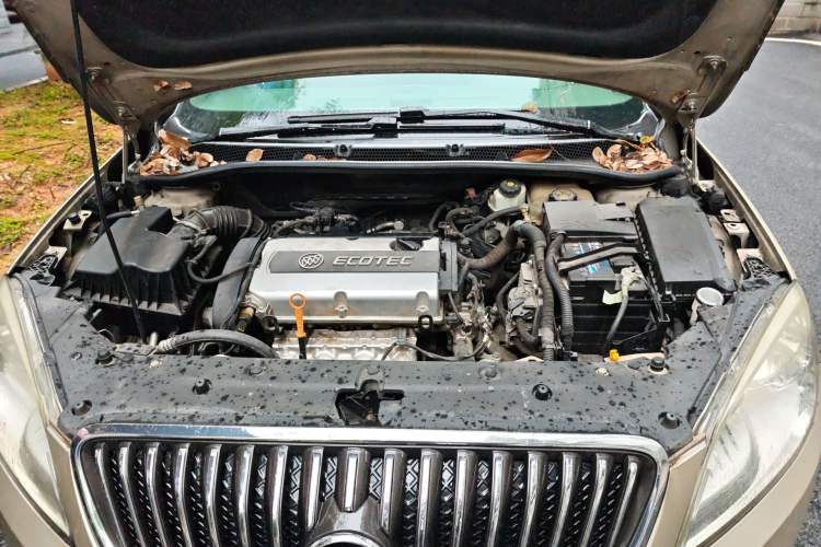 Used Buick GT 2012 GT 1.6L Automatic Fashion Edition Engine Bay