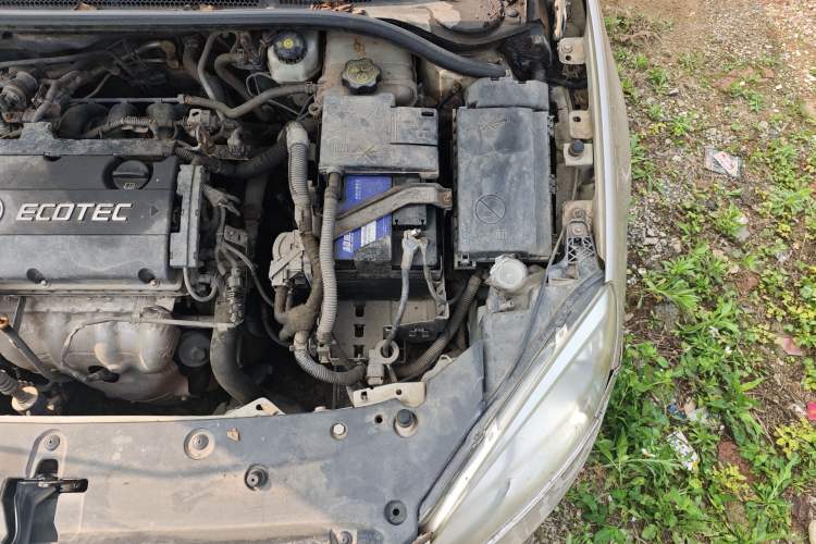 Used Buick GT 2012 GT 1.6L Manual Entry-Level Model Engine Bay Left