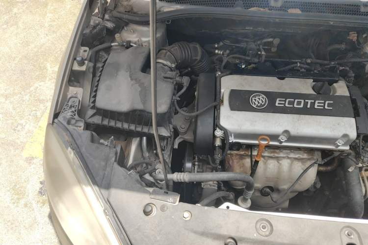 Used Buick GT 2012 GT 1.6L Automatic Fashion Edition Engine Bay Right