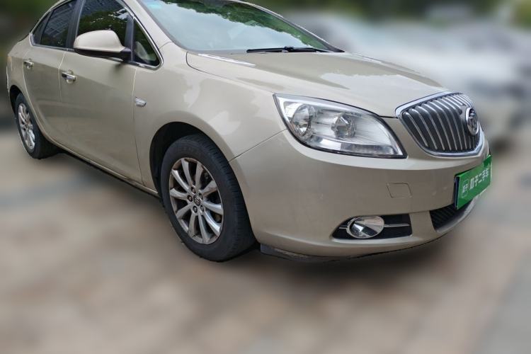 Used Buick GT 2012 GT 1.6L Automatic Fashion Edition Front Right 45 Deg