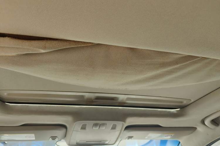 Used Buick GT 2012 GT 1.6L Automatic Fashion Edition Headliner