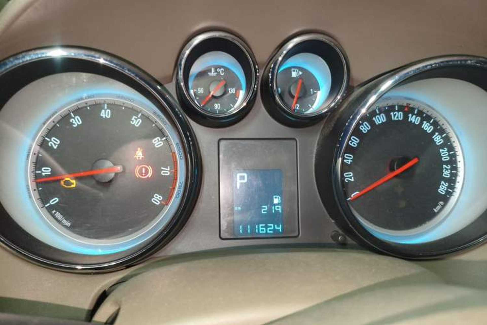 Used Buick GT 2012 GT 1.6L Automatic Fashion Edition Instrument Cluster