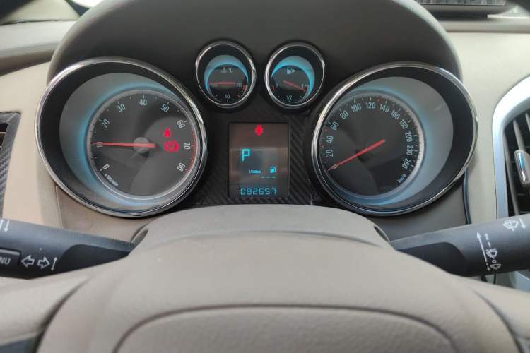Used Buick GT 2012 GT 1.6L Automatic Fashion Edition Instrument Cluster