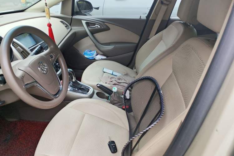 Used Buick GT 2012 GT 1.6L Automatic Fashion Edition Left Front Seat