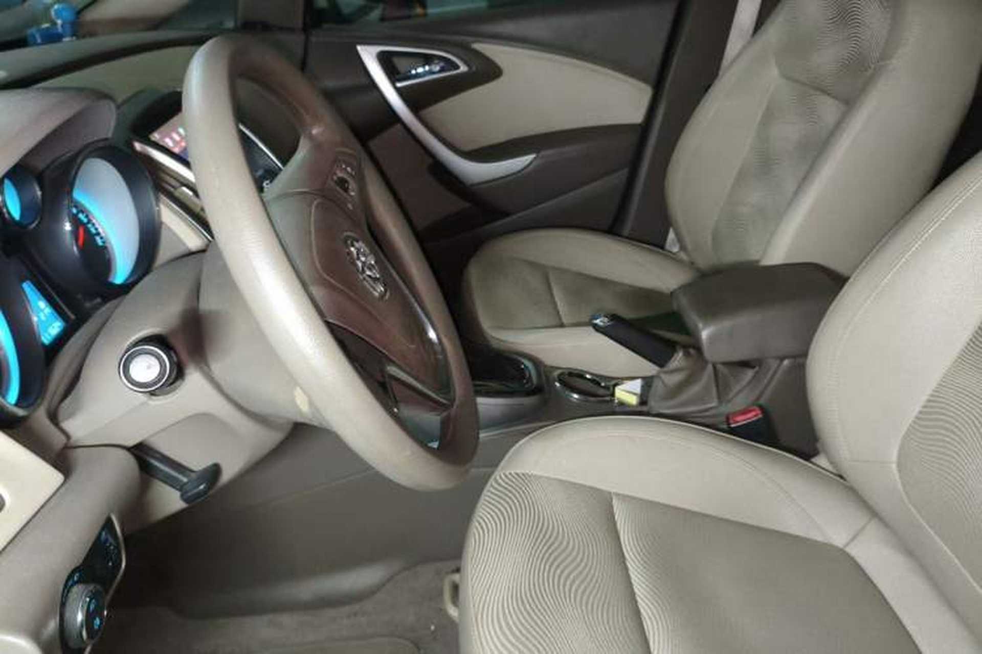 Used Buick GT 2012 GT 1.6L Automatic Fashion Edition Left Front Seat