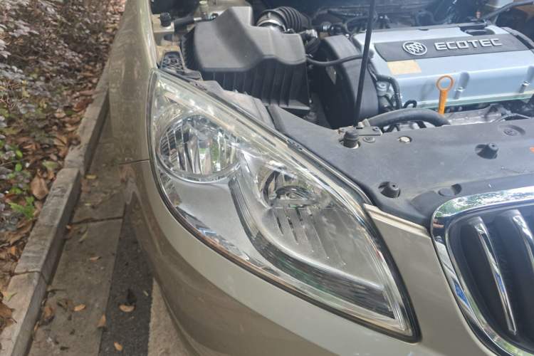 Used Buick GT 2012 GT 1.6L Manual Comfort Edition Right Front Headlight
