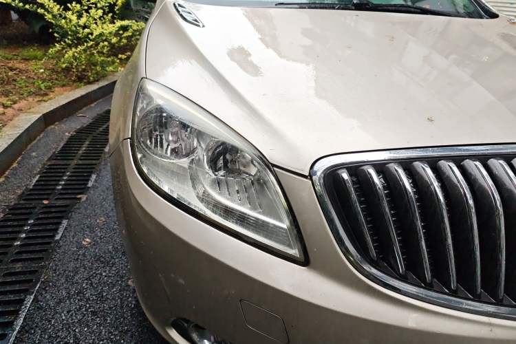Used Buick GT 2012 GT 1.6L Automatic Fashion Edition Right Front Headlight
