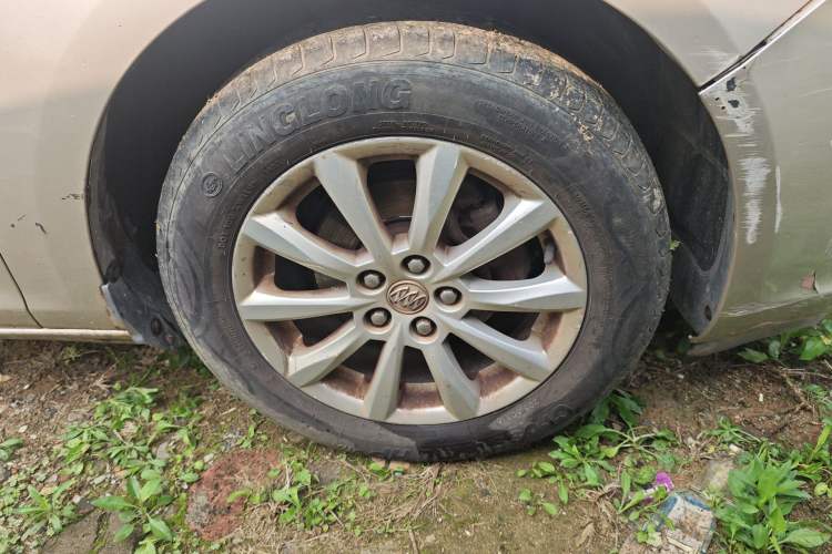 Used Buick GT 2012 GT 1.6L Manual Entry-Level Model Right Front Wheel Hub