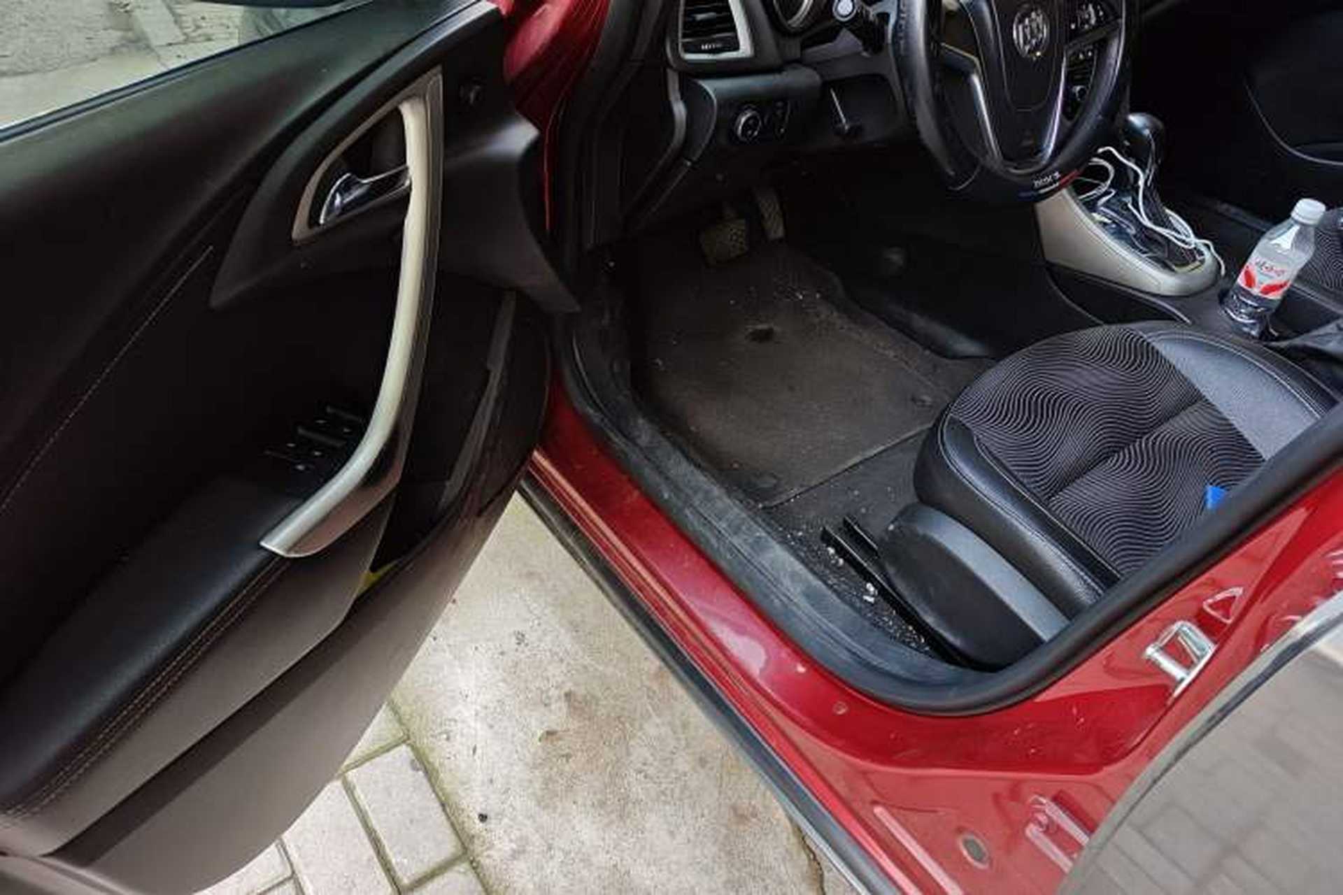Used Buick GT 2012 XT 1.6L Automatic Fashion Edition Driver Seat
