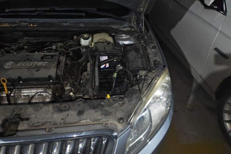Used Buick GT 2012 GT 1.6L Automatic Comfort Edition Engine Bay Left
