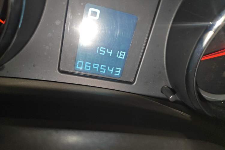 Used Buick GT 2012 GT 1.6L Automatic Comfort Edition Odometer Close Up