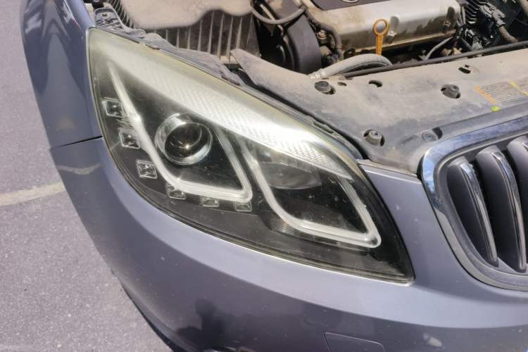 Used Buick GT 2012 GT 1.8L Automatic Fashionable Leather Edition Right Front Headlight