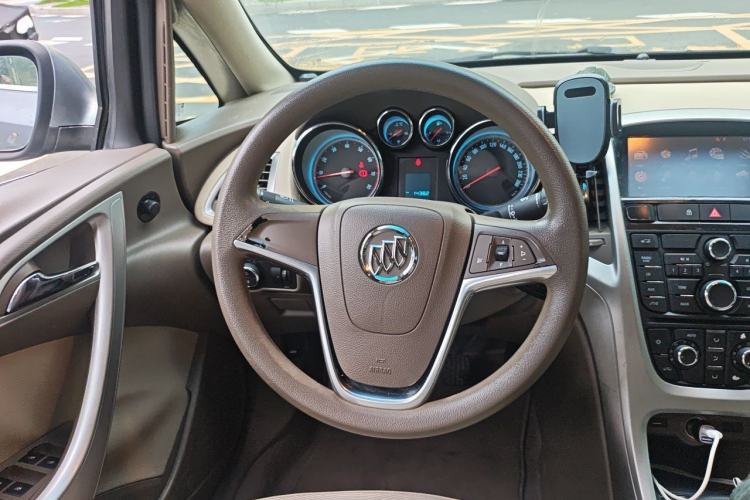 Used Buick GT 2012 GT 1.6L Manual Entry-Level Model Steering Wheel