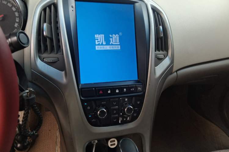 Used Buick GT 2012 GT 1.6L Automatic Fashion Edition Audio And AC Panel