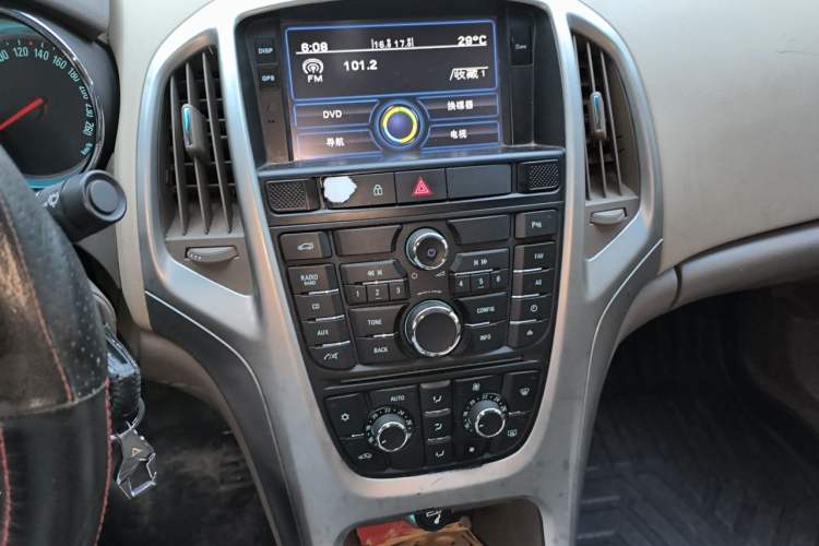 Used Buick GT 2012 GT 1.6L Manual Entry-Level Model Audio And AC Panel