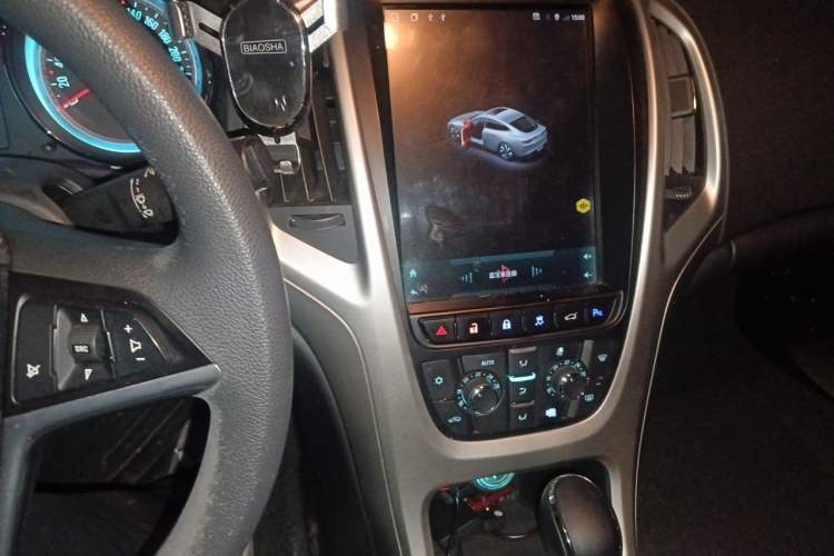 Used Buick GT 2012 XT 1.6L Automatic Fashion Edition Audio And AC Panel