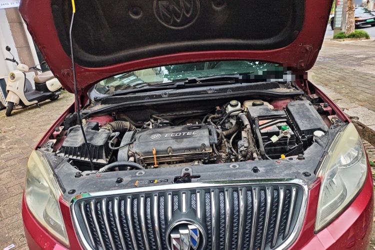 Used Buick GT 2012 GT 1.8L Automatic Fashionable Leather Edition Engine Bay