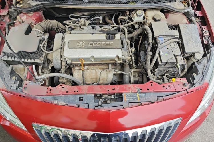 Used Buick GT 2012 XT 1.6L Automatic Fashion Edition Engine Bay