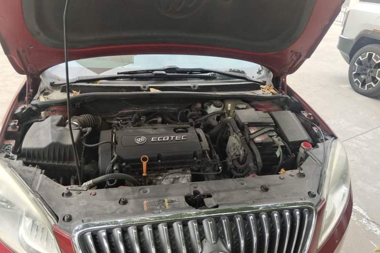 Used Buick GT 2012 GT 1.6L Automatic Fashion Edition Engine Bay