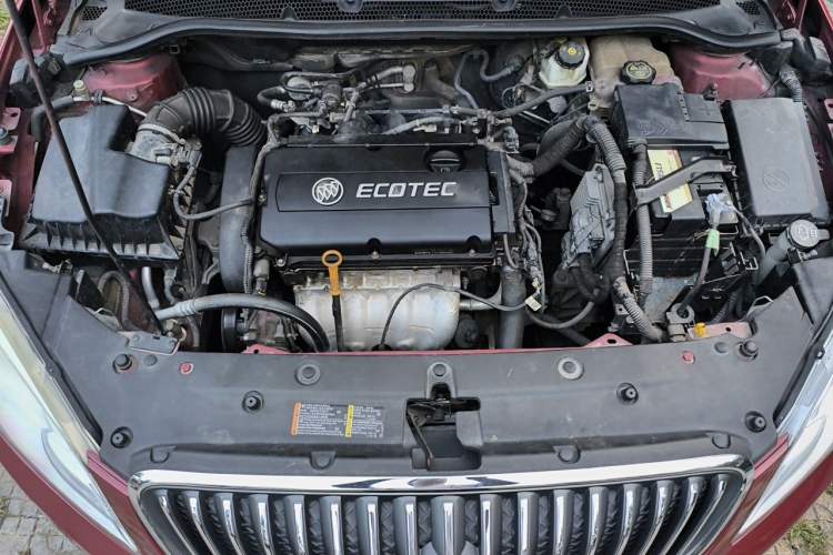 Used Buick GT 2012 GT 1.6L Manual Entry-Level Model Engine Bay