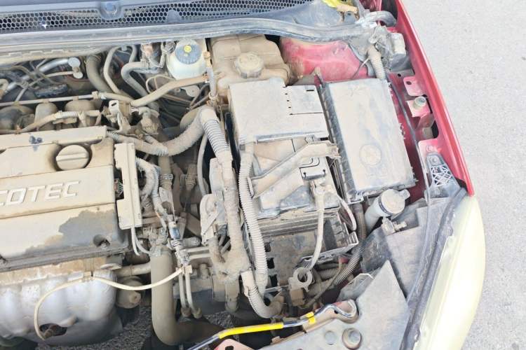 Used Buick GT 2012 GT 1.6L Automatic Fashion Edition Engine Bay Left