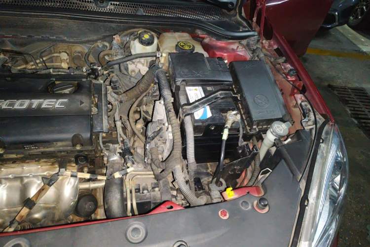 Used Buick GT 2012 GT 1.6L Automatic Fashion Edition Engine Bay Left