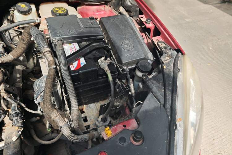 Used Buick GT 2012 GT 1.6L Manual Entry-Level Model Engine Bay Left