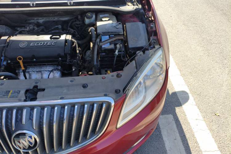 Used Buick GT 2012 GT 1.6L Automatic Fashion Edition Engine Bay Left