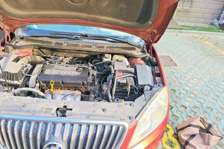 Used Buick GT 2012 GT 1.6L Automatic Fashion Edition Engine Bay Left