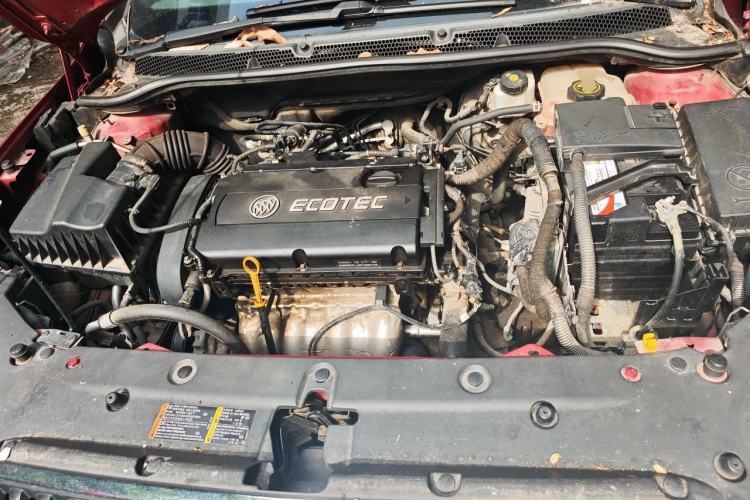 Used Buick GT 2012 GT 1.6L Manual Entry-Level Model Engine Bay