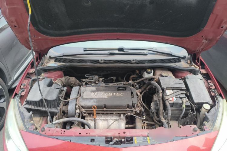 Used Buick GT 2012 XT 1.6L Automatic Fashion Edition Engine Bay