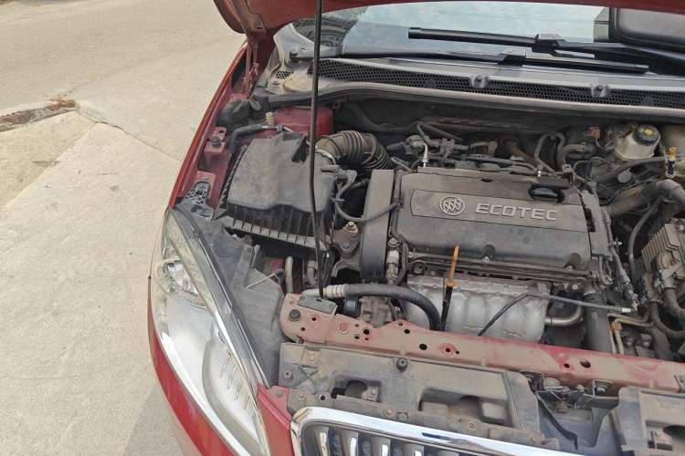 Used Buick GT 2012 GT 1.8L Automatic Fashionable Leather Edition Engine Bay Right