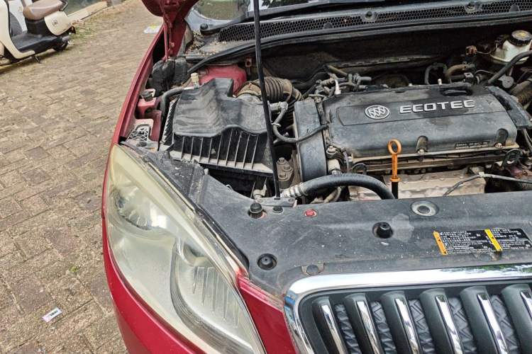 Used Buick GT 2012 GT 1.8L Automatic Fashionable Leather Edition Engine Bay Right